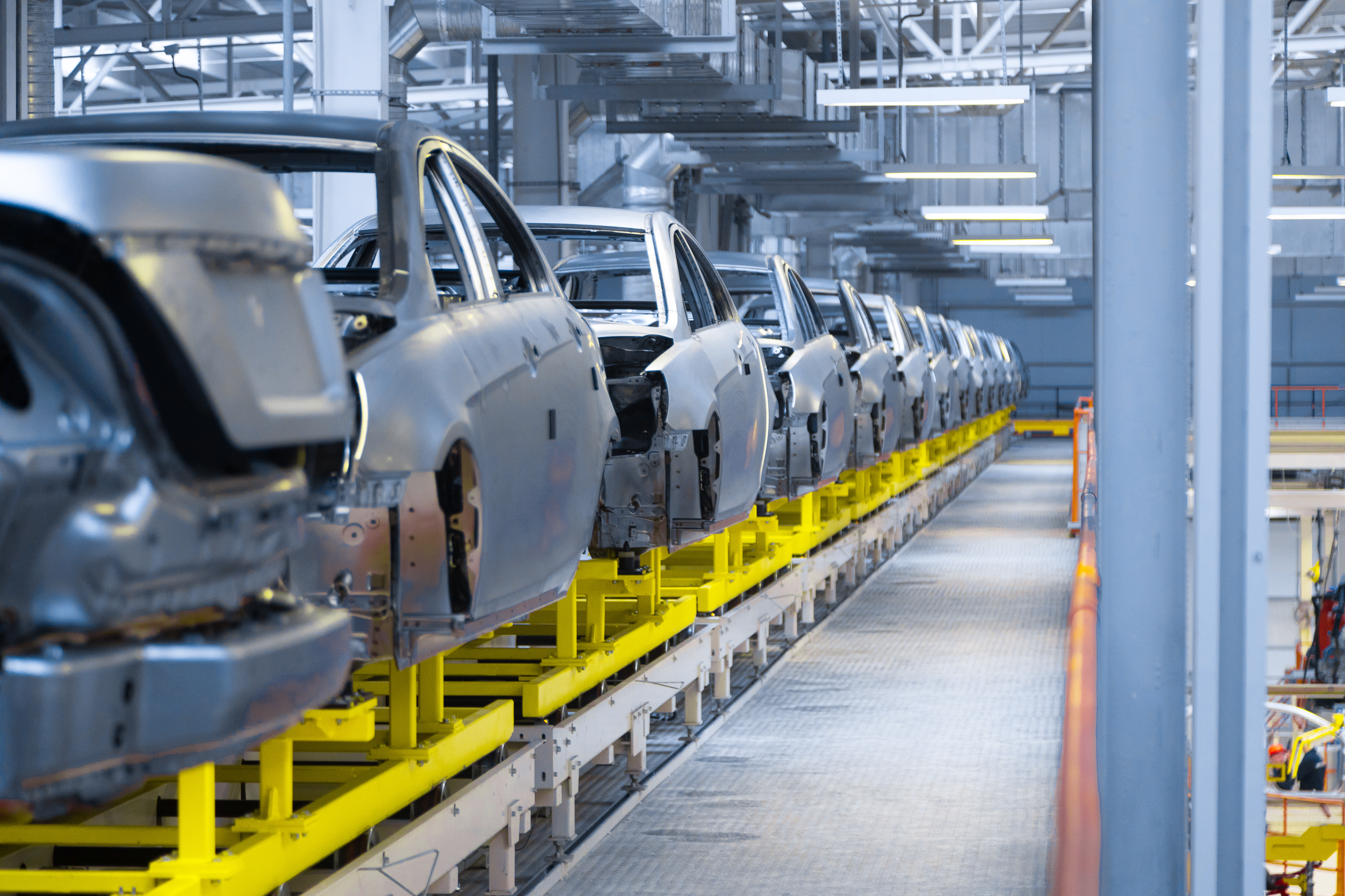 Automotive companies must leverage the advantages of digital manufacturing to stay ahead of the competition. 